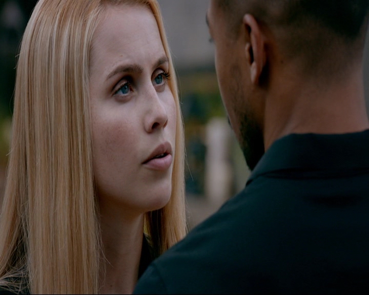 VampireDiaries-dot-nl_TheOriginals4x02NoQuarter0615.jpg VampireDiaries-dot-nl_TheOriginals4x02NoQuarter0615.jpg