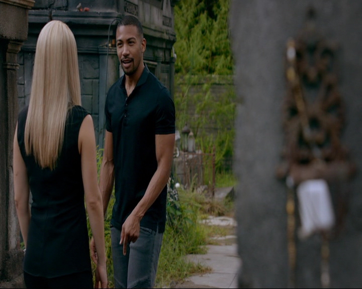 VampireDiaries-dot-nl_TheOriginals4x02NoQuarter0647.jpg VampireDiaries-dot-nl_TheOriginals4x02NoQuarter0647.jpg