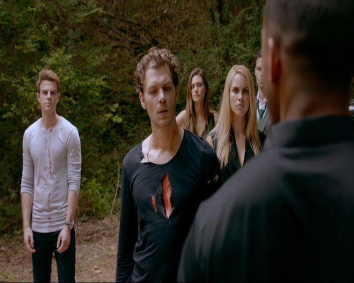 VampireDiaries-dot-nl_TheOriginals4x02NoQuarter2026.jpg