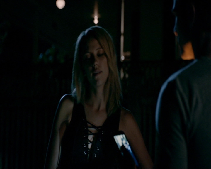 VampireDiaries-dot-nl_TheOriginals4x02NoQuarter2214.jpg