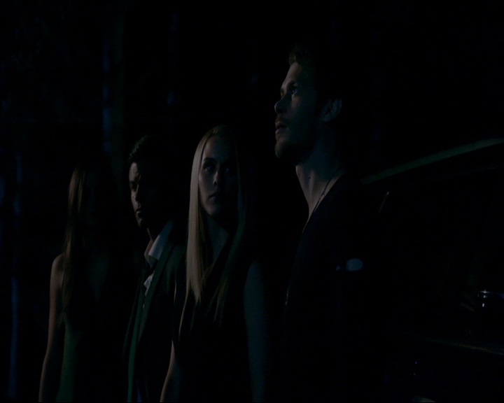 VampireDiaries-dot-nl_TheOriginals4x02NoQuarter2243.jpg