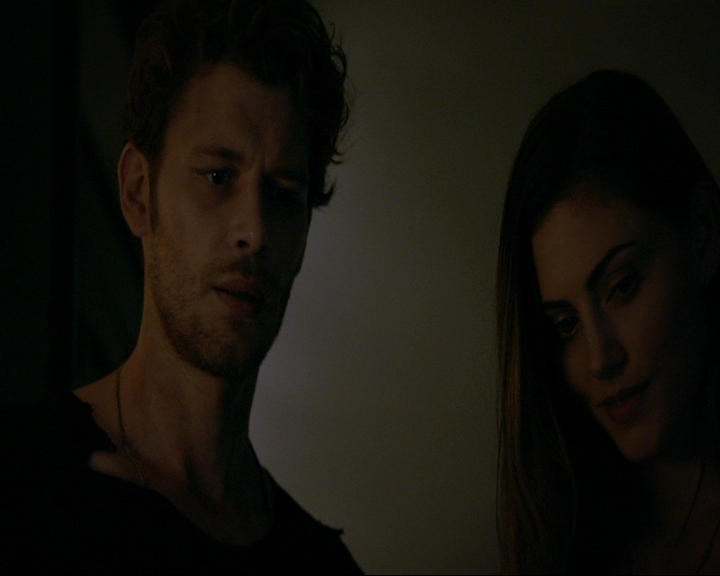 VampireDiaries-dot-nl_TheOriginals4x02NoQuarter2330.jpg