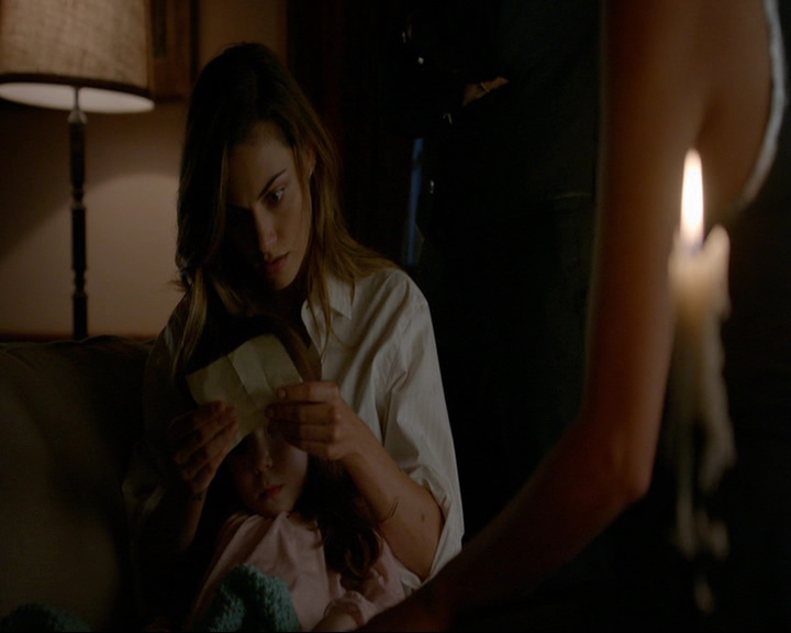 VampireDiaries-dot-nl_TheOriginals4x03HaunterOfRuins2050.jpg VampireDiaries-dot-nl_TheOriginals4x03HaunterOfRuins2050.jpg