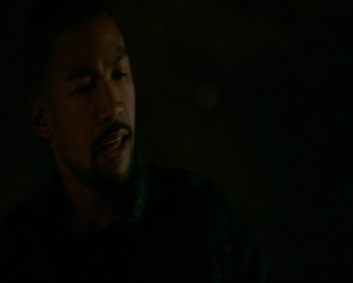VampireDiaries-dot-nl_TheOriginals4x03HaunterOfRuins2076.jpg