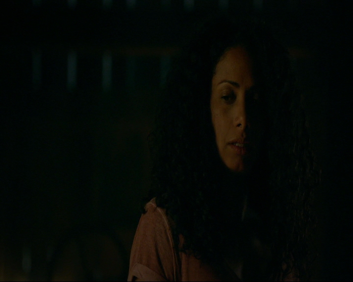 VampireDiaries-dot-nl_TheOriginals4x03HaunterOfRuins2179.jpg VampireDiaries-dot-nl_TheOriginals4x03HaunterOfRuins2179.jpg