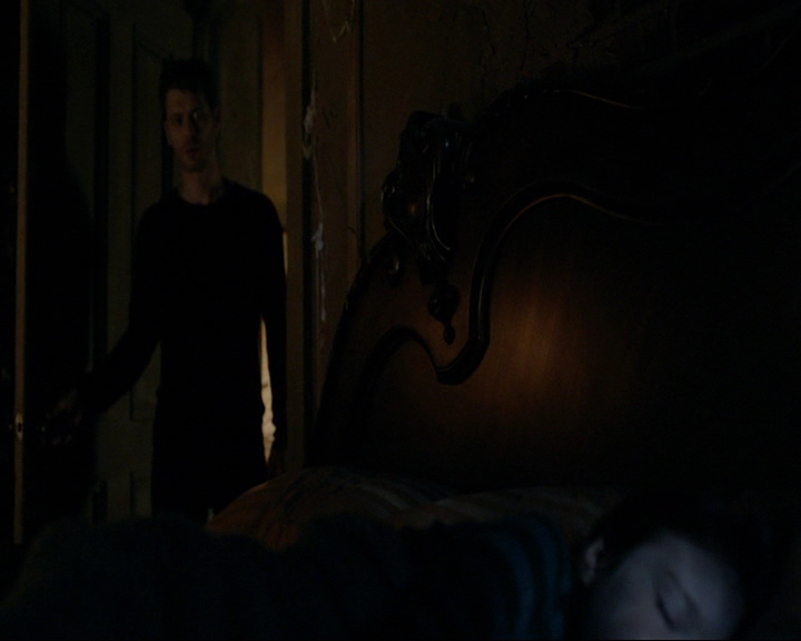 VampireDiaries-dot-nl_TheOriginals4x05IHearYouKnocking0142.jpg VampireDiaries-dot-nl_TheOriginals4x05IHearYouKnocking0142.jpg