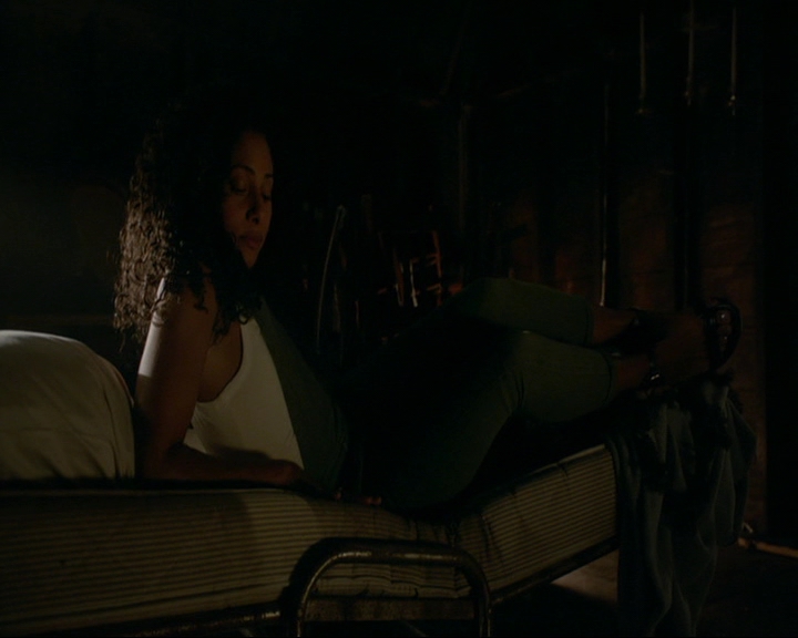 VampireDiaries-dot-nl_TheOriginals4x05IHearYouKnocking0306.jpg