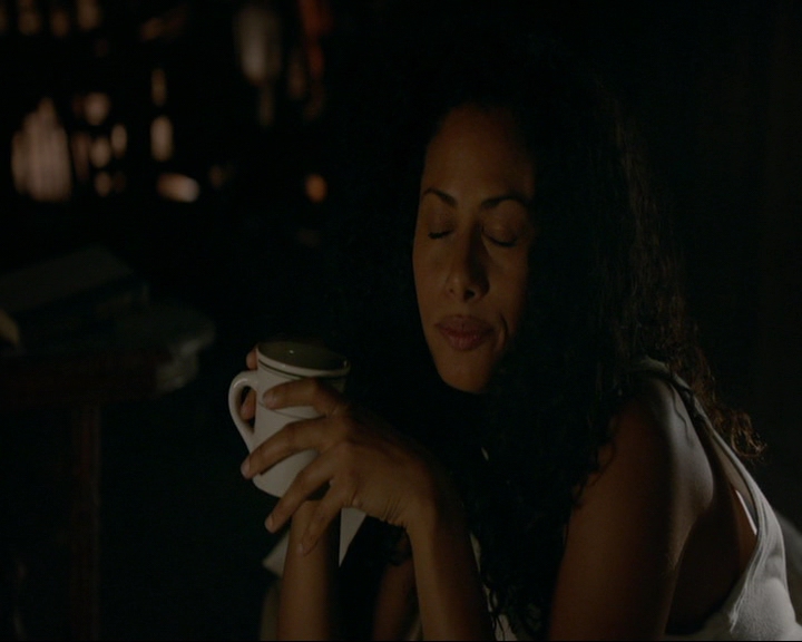VampireDiaries-dot-nl_TheOriginals4x05IHearYouKnocking0324.jpg