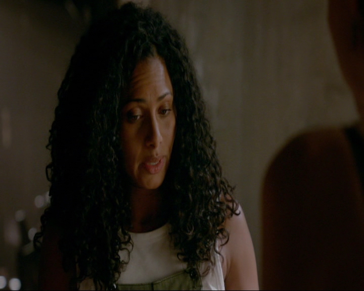 VampireDiaries-dot-nl_TheOriginals4x05IHearYouKnocking0938.jpg