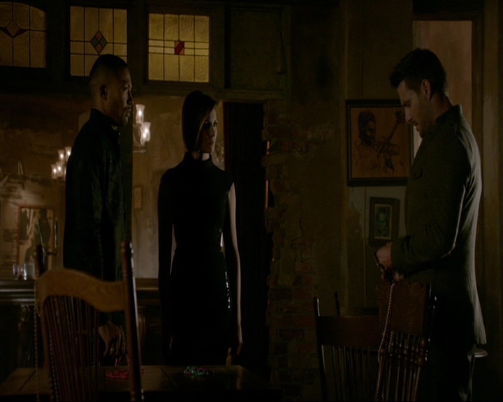 VampireDiaries-dot-nl_TheOriginals4x05IHearYouKnocking1058.jpg