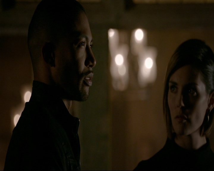 VampireDiaries-dot-nl_TheOriginals4x05IHearYouKnocking1083.jpg