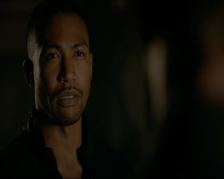 VampireDiaries-dot-nl_TheOriginals4x05IHearYouKnocking1086.jpg