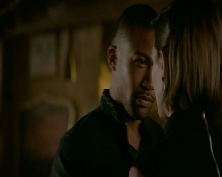 VampireDiaries-dot-nl_TheOriginals4x05IHearYouKnocking1115.jpg