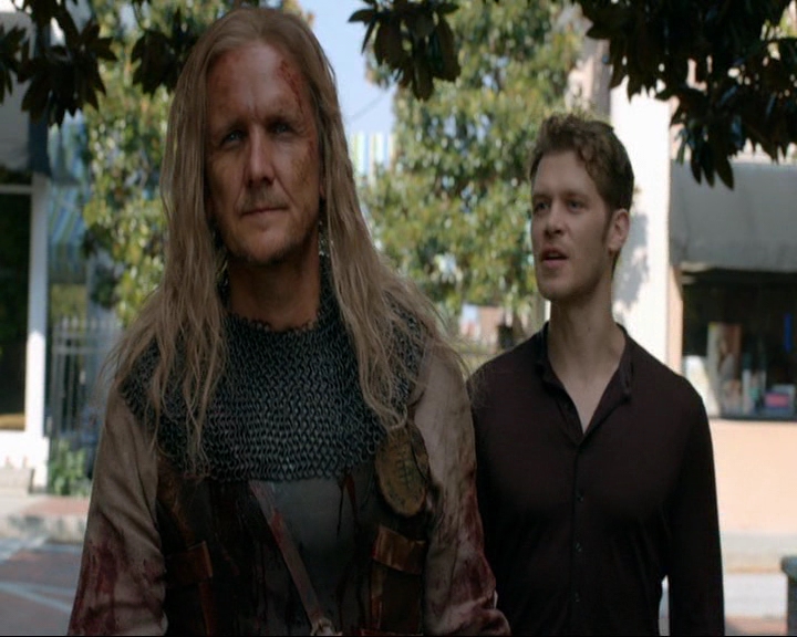 VampireDiaries-dot-nl_TheOriginals4x05IHearYouKnocking1126.jpg VampireDiaries-dot-nl_TheOriginals4x05IHearYouKnocking1126.jpg