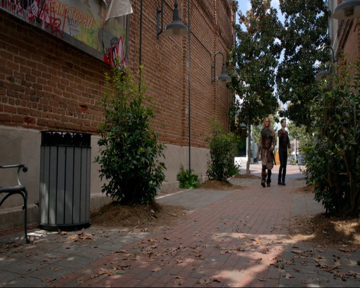 VampireDiaries-dot-nl_TheOriginals4x05IHearYouKnocking1129.jpg VampireDiaries-dot-nl_TheOriginals4x05IHearYouKnocking1129.jpg