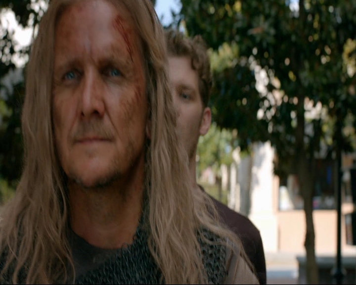 VampireDiaries-dot-nl_TheOriginals4x05IHearYouKnocking1133.jpg VampireDiaries-dot-nl_TheOriginals4x05IHearYouKnocking1133.jpg