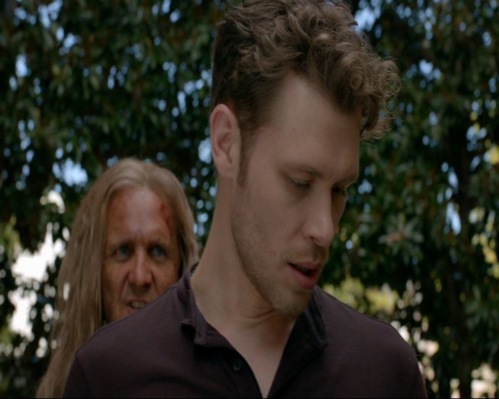 VampireDiaries-dot-nl_TheOriginals4x05IHearYouKnocking1165.jpg