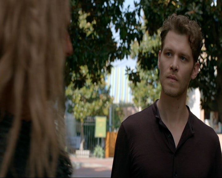 VampireDiaries-dot-nl_TheOriginals4x05IHearYouKnocking1168.jpg VampireDiaries-dot-nl_TheOriginals4x05IHearYouKnocking1168.jpg
