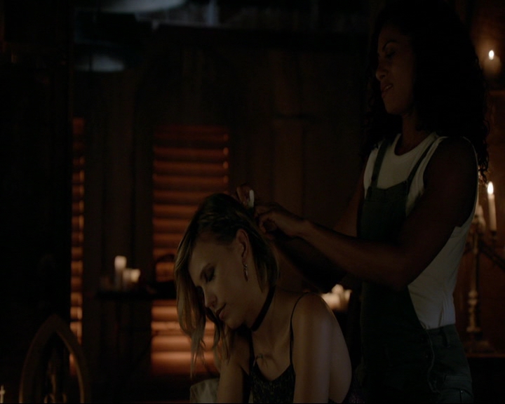 VampireDiaries-dot-nl_TheOriginals4x05IHearYouKnocking2078.jpg