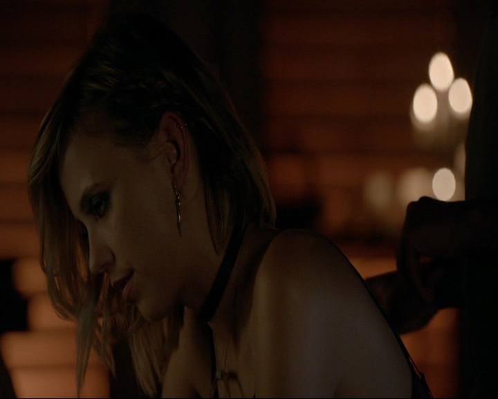 VampireDiaries-dot-nl_TheOriginals4x05IHearYouKnocking2091.jpg VampireDiaries-dot-nl_TheOriginals4x05IHearYouKnocking2091.jpg