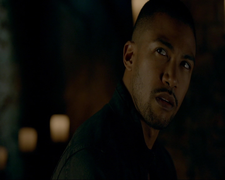 VampireDiaries-dot-nl_TheOriginals4x05IHearYouKnocking2225.jpg