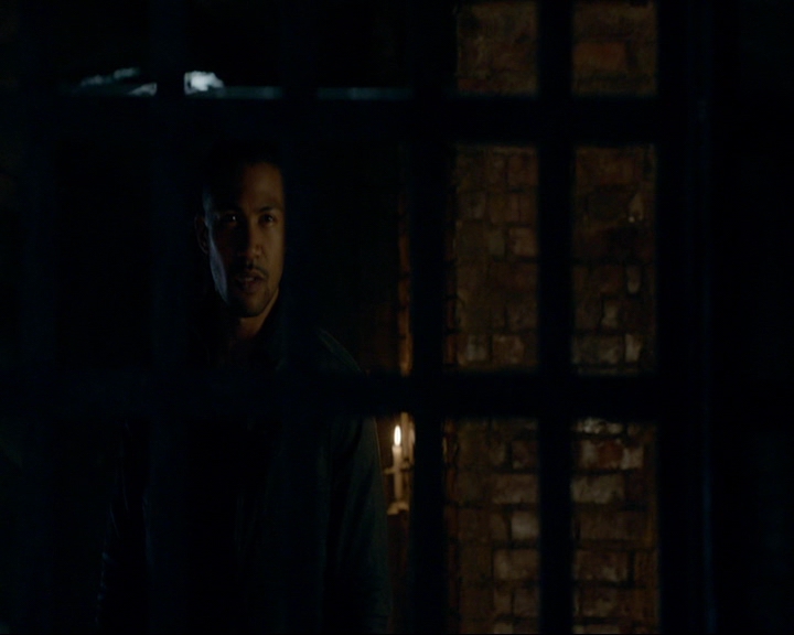 VampireDiaries-dot-nl_TheOriginals4x05IHearYouKnocking2256.jpg VampireDiaries-dot-nl_TheOriginals4x05IHearYouKnocking2256.jpg
