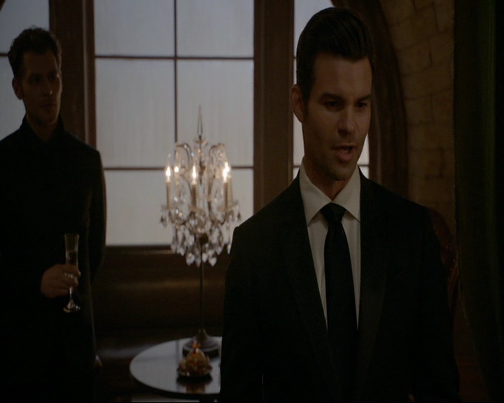 VampireDiaries-dot-nl_TheOriginals4x06BagOfCobras0609.jpg VampireDiaries-dot-nl_TheOriginals4x06BagOfCobras0609.jpg
