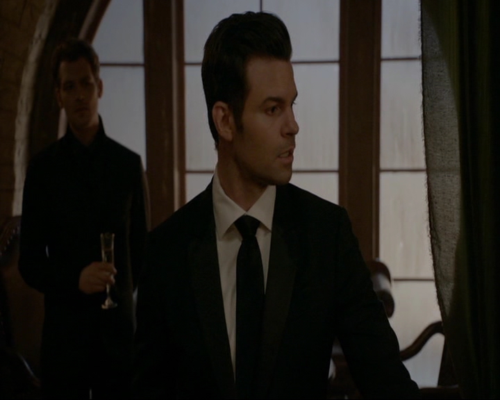 VampireDiaries-dot-nl_TheOriginals4x06BagOfCobras0615.jpg VampireDiaries-dot-nl_TheOriginals4x06BagOfCobras0615.jpg