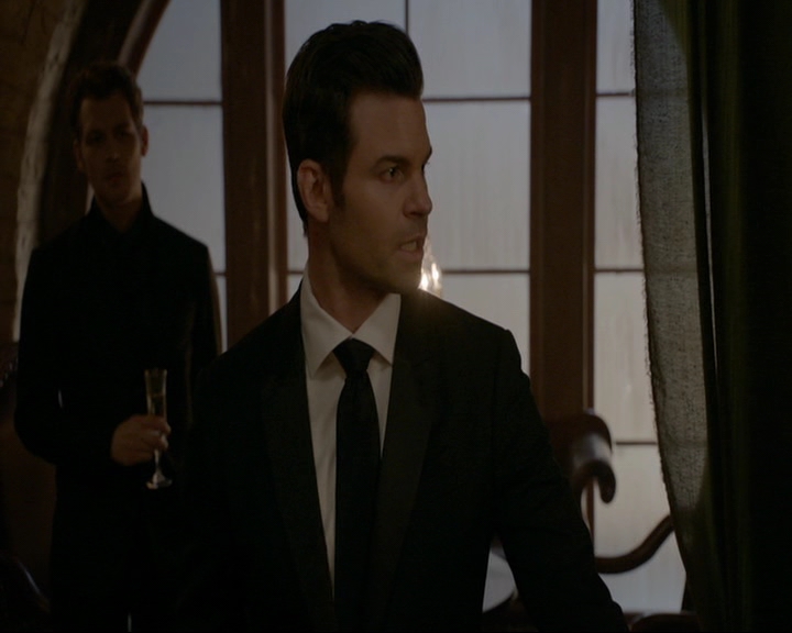 VampireDiaries-dot-nl_TheOriginals4x06BagOfCobras0616.jpg VampireDiaries-dot-nl_TheOriginals4x06BagOfCobras0616.jpg