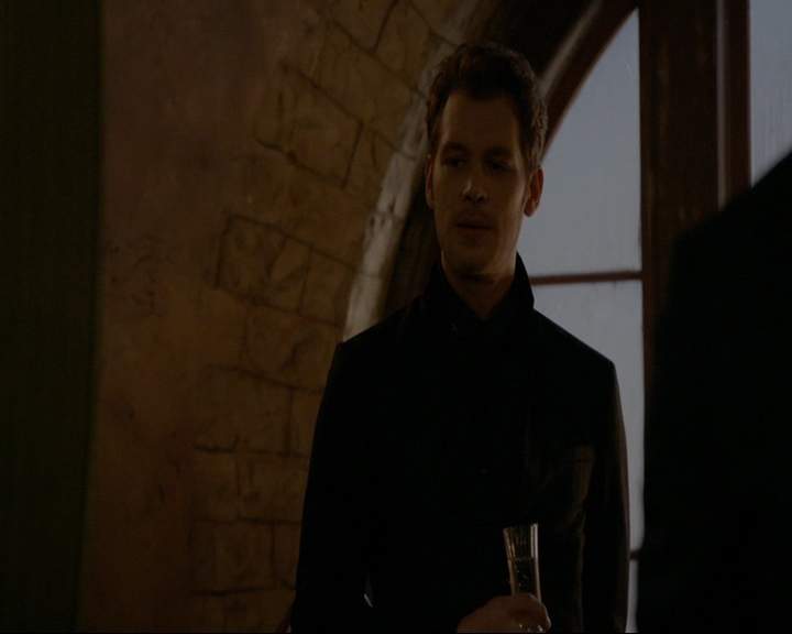 VampireDiaries-dot-nl_TheOriginals4x06BagOfCobras0619.jpg VampireDiaries-dot-nl_TheOriginals4x06BagOfCobras0619.jpg