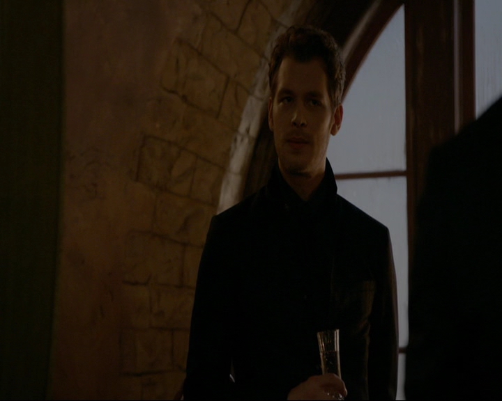 VampireDiaries-dot-nl_TheOriginals4x06BagOfCobras0620.jpg VampireDiaries-dot-nl_TheOriginals4x06BagOfCobras0620.jpg