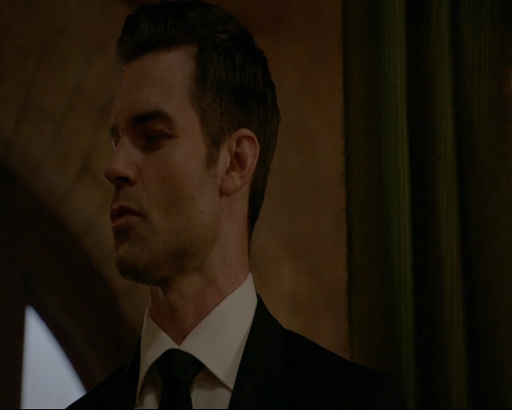 VampireDiaries-dot-nl_TheOriginals4x06BagOfCobras0631.jpg