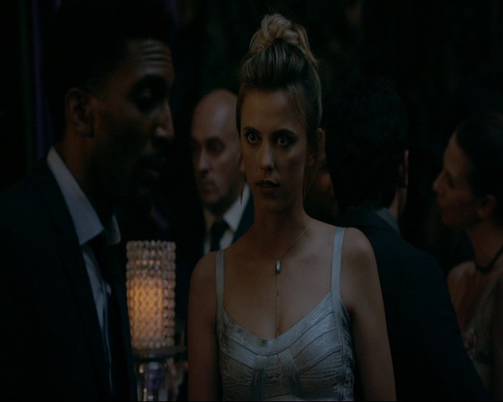VampireDiaries-dot-nl_TheOriginals4x06BagOfCobras1555.jpg