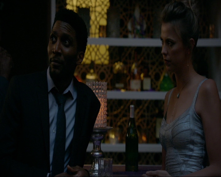 VampireDiaries-dot-nl_TheOriginals4x06BagOfCobras1559.jpg