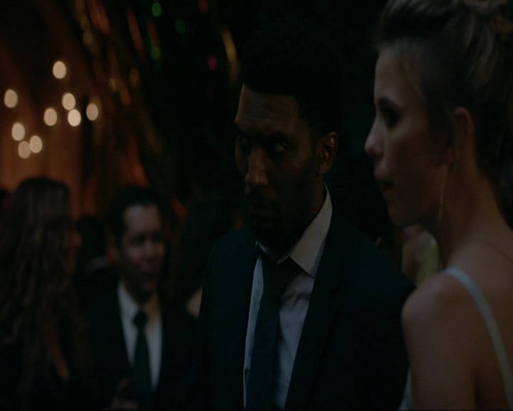 VampireDiaries-dot-nl_TheOriginals4x06BagOfCobras1602.jpg