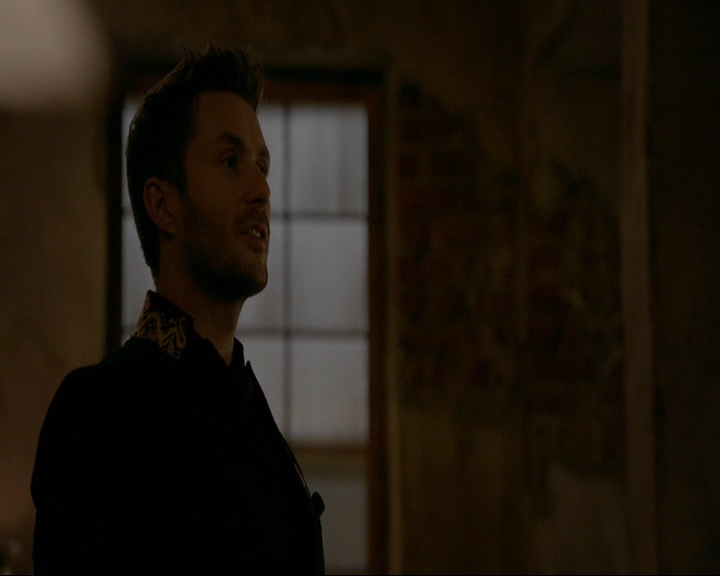 VampireDiaries-dot-nl_TheOriginals4x06BagOfCobras1668.jpg