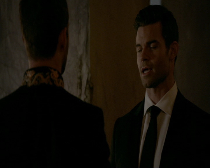 VampireDiaries-dot-nl_TheOriginals4x06BagOfCobras1683.jpg