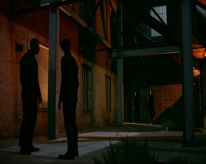 VampireDiaries-dot-nl_TheOriginals4x06BagOfCobras1712.jpg