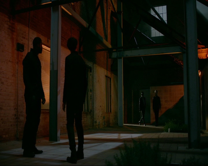 VampireDiaries-dot-nl_TheOriginals4x06BagOfCobras1713.jpg