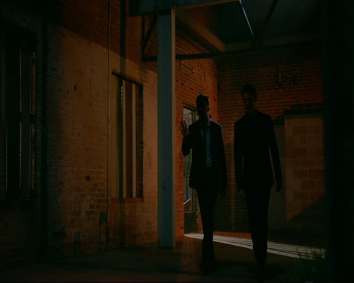 VampireDiaries-dot-nl_TheOriginals4x06BagOfCobras1719.jpg