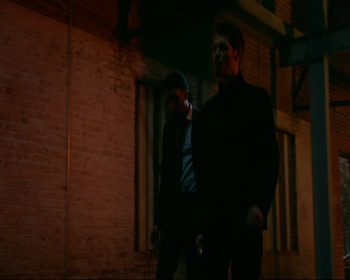 VampireDiaries-dot-nl_TheOriginals4x06BagOfCobras1722.jpg