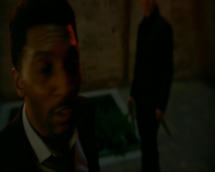 VampireDiaries-dot-nl_TheOriginals4x06BagOfCobras1755.jpg