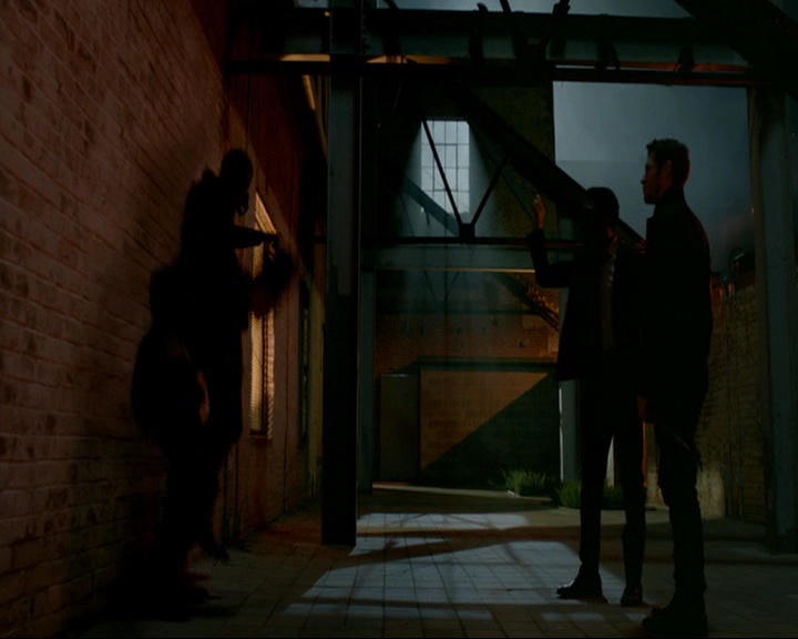 VampireDiaries-dot-nl_TheOriginals4x06BagOfCobras1767.jpg