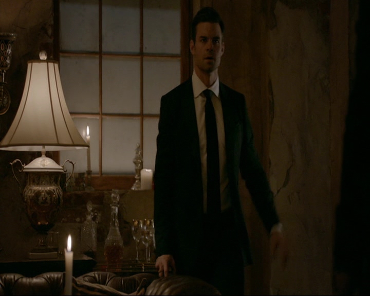 VampireDiaries-dot-nl_TheOriginals4x06BagOfCobras1833.jpg