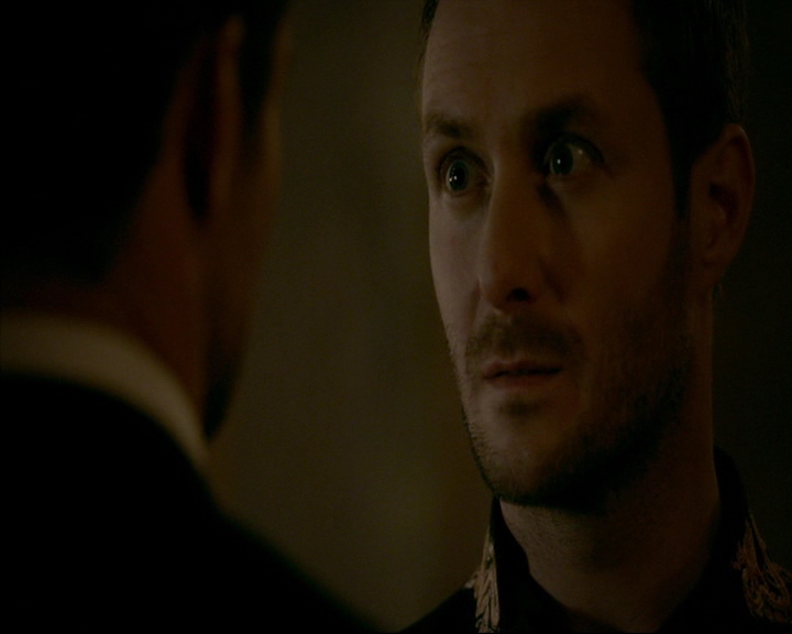 VampireDiaries-dot-nl_TheOriginals4x06BagOfCobras1844.jpg