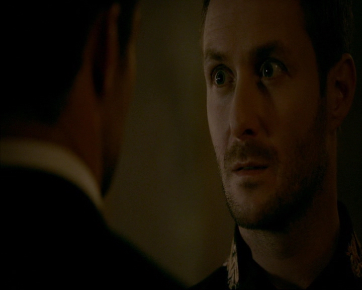 VampireDiaries-dot-nl_TheOriginals4x06BagOfCobras1845.jpg