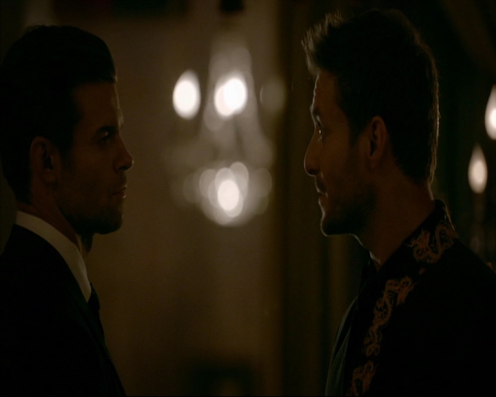 VampireDiaries-dot-nl_TheOriginals4x06BagOfCobras1849.jpg