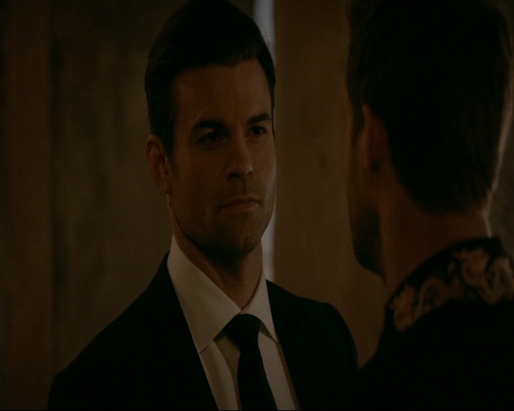 VampireDiaries-dot-nl_TheOriginals4x06BagOfCobras1857.jpg
