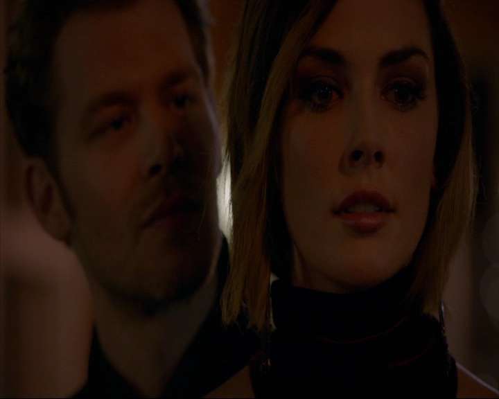 VampireDiaries-dot-nl_TheOriginals4x06BagOfCobras1979.jpg VampireDiaries-dot-nl_TheOriginals4x06BagOfCobras1979.jpg