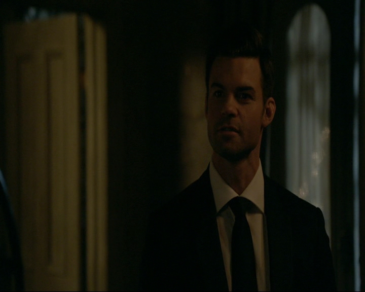 VampireDiaries-dot-nl_TheOriginals4x06BagOfCobras2072.jpg